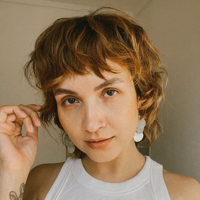 Обложка Арина Романова