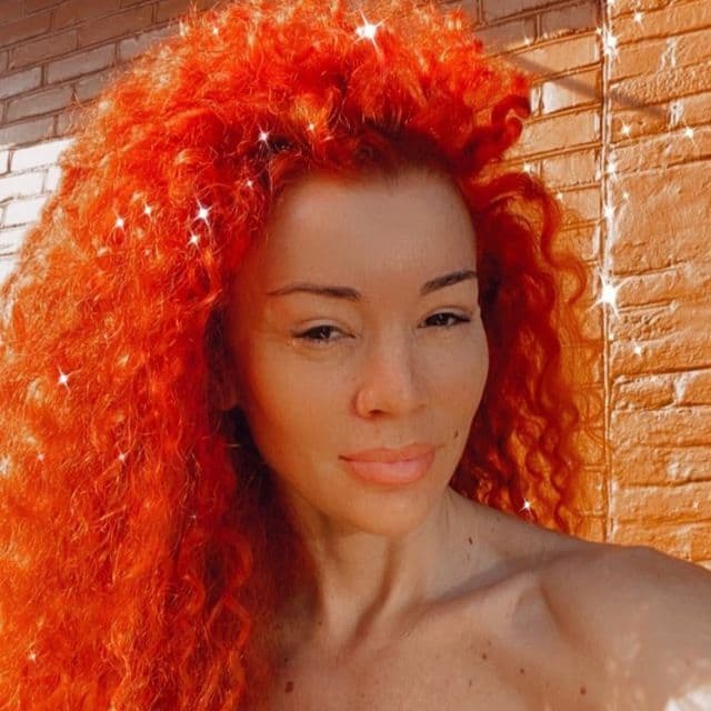 Обложка Элла Амирова